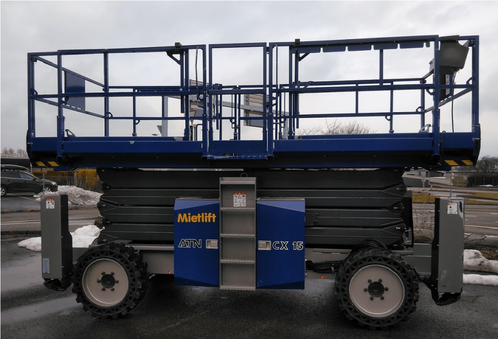 CX15 Megadeck Mietlift